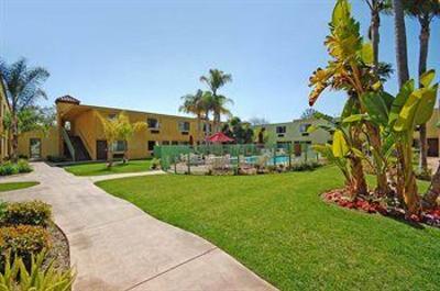 фото отеля Comfort Inn & Suites Long Beach