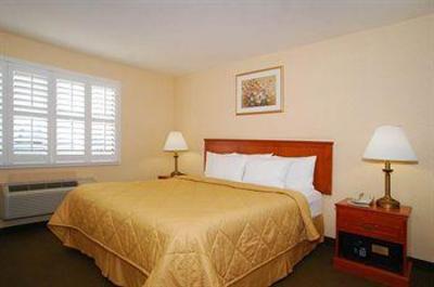 фото отеля Comfort Inn & Suites Long Beach