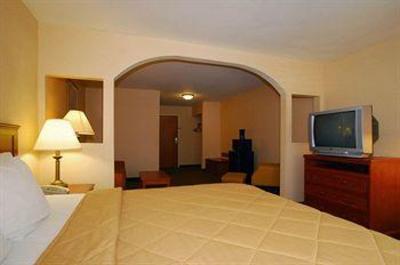 фото отеля Comfort Inn & Suites Long Beach