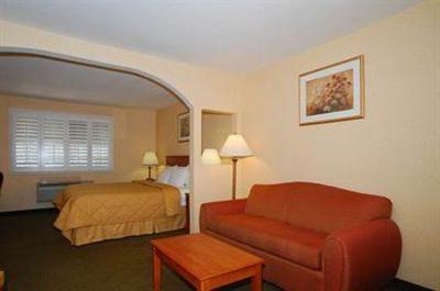 фото отеля Comfort Inn & Suites Long Beach