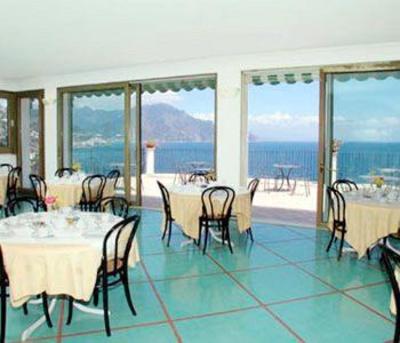 фото отеля Hotel Le Terrazze Conca dei Marini