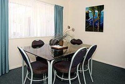 фото отеля Asure Palm Court Motor Inn Rotorua