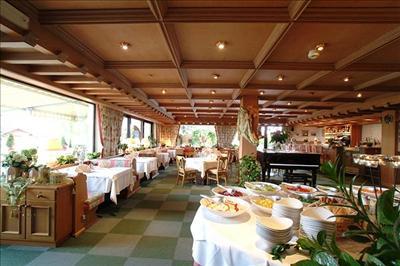 фото отеля Mondi-Holiday Hotel Tirolensis Prissiano Tesimo