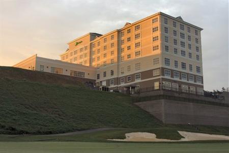 фото отеля Holiday Inn & Suites Front Royal Blue Ridge Shadows