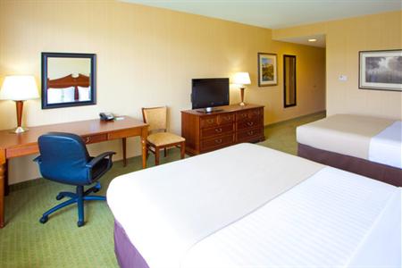 фото отеля Holiday Inn & Suites Front Royal Blue Ridge Shadows