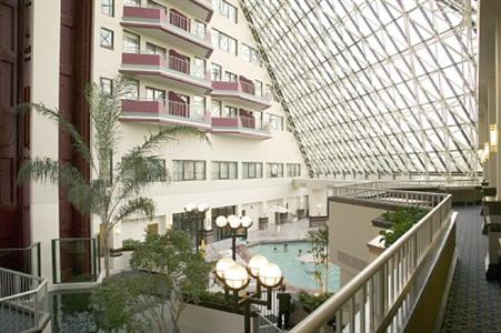 фото отеля Crowne Plaza St Louis Airport