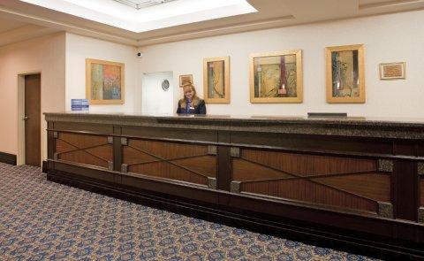 фото отеля Crowne Plaza St Louis Airport