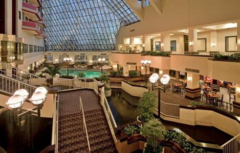 фото отеля Crowne Plaza St Louis Airport