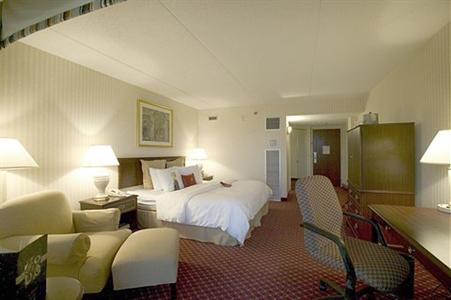 фото отеля Crowne Plaza St Louis Airport
