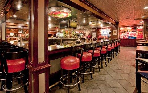 фото отеля Crowne Plaza St Louis Airport