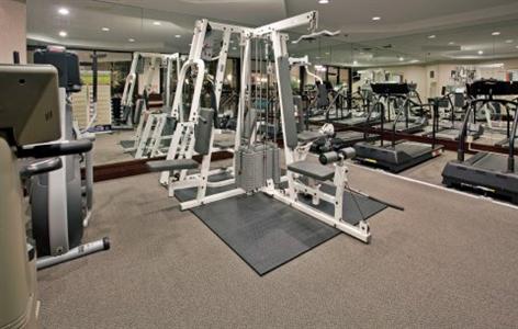 фото отеля Crowne Plaza St Louis Airport