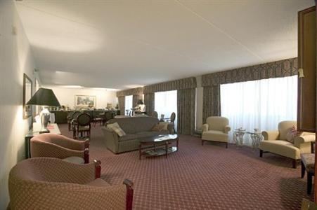 фото отеля Crowne Plaza St Louis Airport