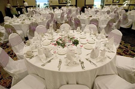 фото отеля Crowne Plaza St Louis Airport