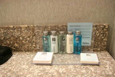 фото отеля Hampton Inn and Suites Cape Cod - West Yarmouth