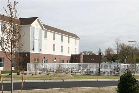 фото отеля Hampton Inn and Suites Cape Cod - West Yarmouth
