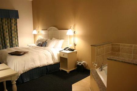 фото отеля Hampton Inn and Suites Cape Cod - West Yarmouth