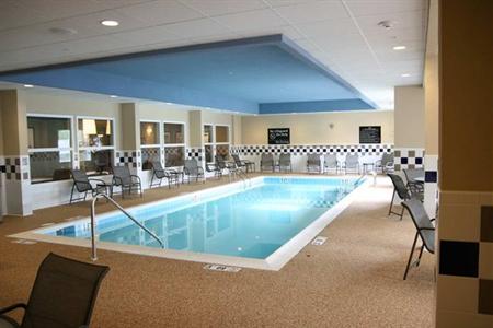 фото отеля Hampton Inn and Suites Cape Cod - West Yarmouth