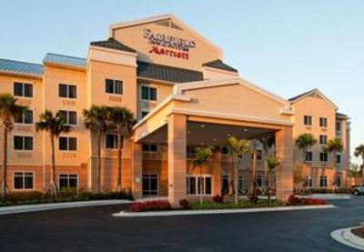фото отеля Fairfield Inn & Suites Naples