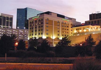 фото отеля Courtyard Norfolk Downtown