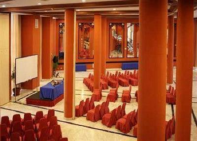 фото отеля Tryp Medea Hotel