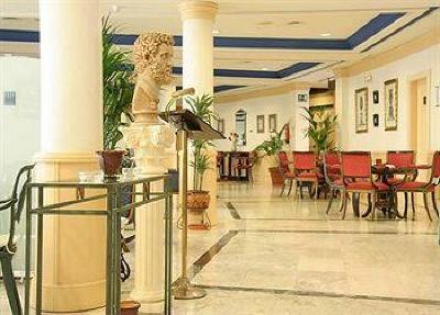 фото отеля Tryp Medea Hotel