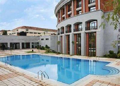 фото отеля Tryp Medea Hotel