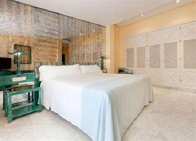 фото отеля Tryp Medea Hotel