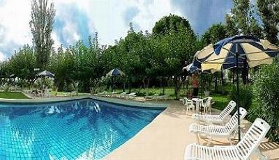 фото отеля Irinna Hotel