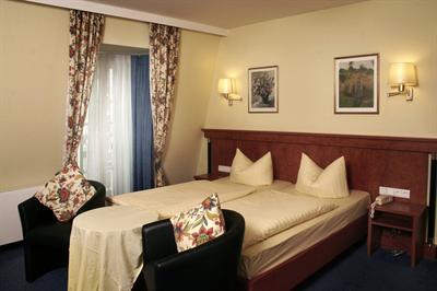фото отеля Hotel am Congress-Centrum
