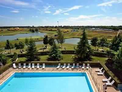 фото отеля Novotel Saint Quentin Golf National Hotel Magny-les-Hameaux
