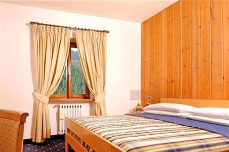 фото отеля Hotel Monzoni