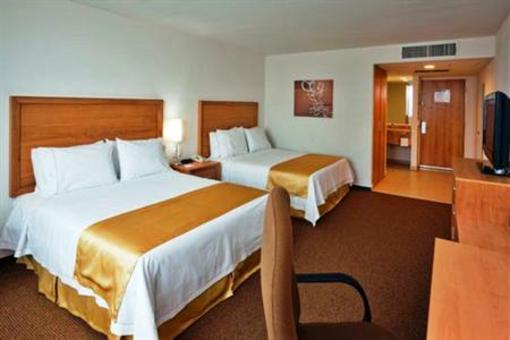 фото отеля Holiday Inn Express Irapuato