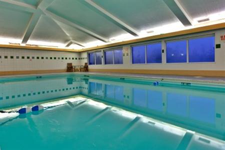 фото отеля Holiday Inn Express Hotel & Suites Edmonton at the Mall