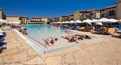 фото отеля Thalassaki Holiday Village