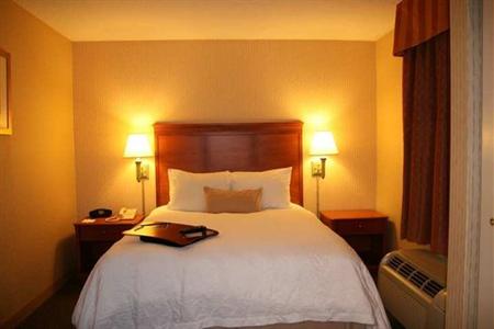 фото отеля Hampton Inn Harrisburg West