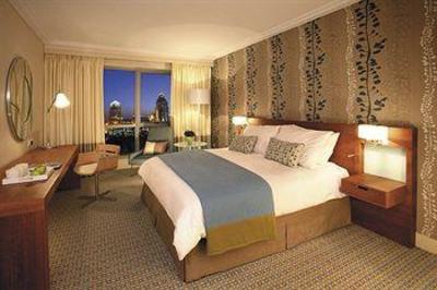 фото отеля Radisson Blu Hotel Sandton Johannesburg