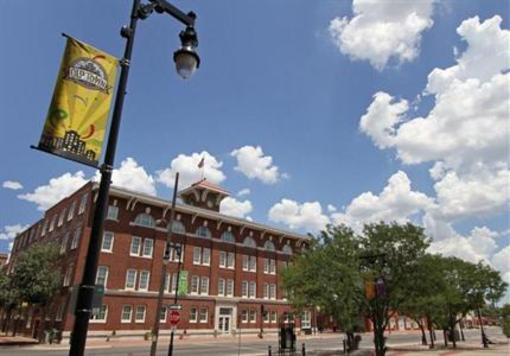 фото отеля Hotel At Oldtown Wichita