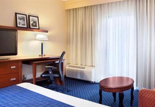 фото отеля Courtyard by Marriott Fort Worth University Drive