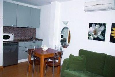 фото отеля Arenal Aparthotel Pals