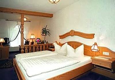 фото отеля Hotel Zum Burgergarten Stolberg (Saxony-Anhalt)