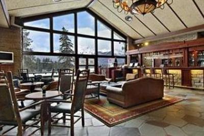 фото отеля Fairmont Jasper Park Lodge