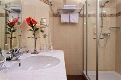 фото отеля Loev Rugen Hotel Binz