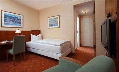 фото отеля Loev Rugen Hotel Binz