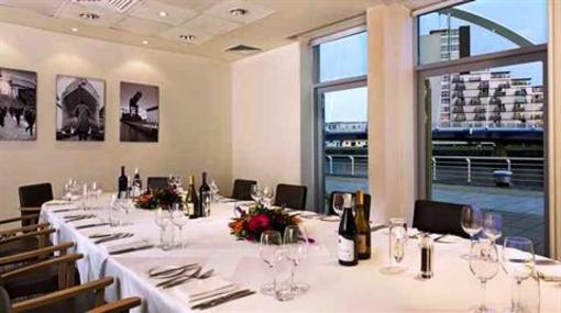 фото отеля Hilton Garden Inn Glasgow City Centre