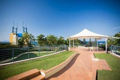 фото отеля Mantra Mooloolaba Beach Resort