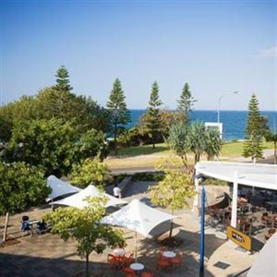 фото отеля Mantra Mooloolaba Beach Resort