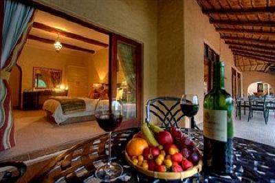фото отеля Tladi Lodge Johannesburg