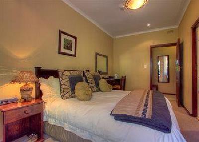 фото отеля Tladi Lodge Johannesburg