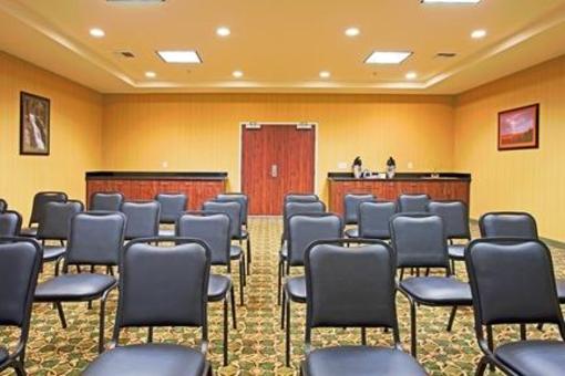фото отеля Holiday Inn Express Hotel & Suites Minden