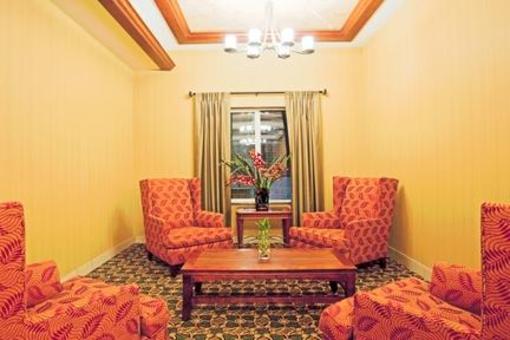 фото отеля Holiday Inn Express Hotel & Suites Minden